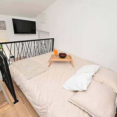 Kinda Apartment
