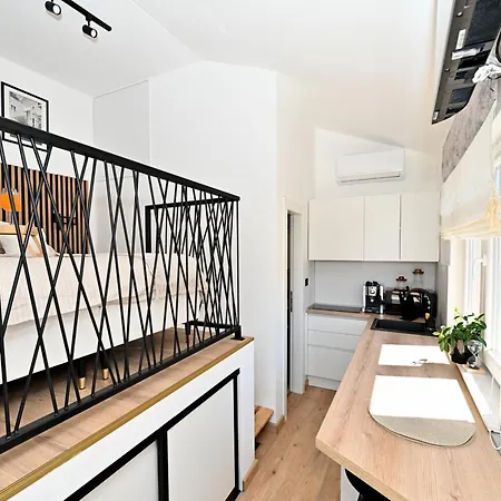 Kinda Apartment